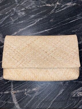 Woven Straw Clutch Bag in Natural